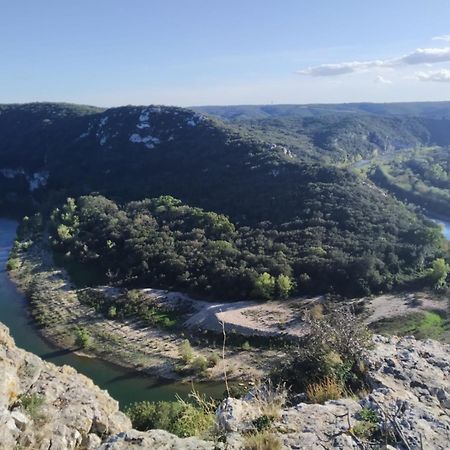Proche Uzes Petit Gite Avec Grande Cuisine D'Ete Et Piscine Saint-Siffret Экстерьер фото